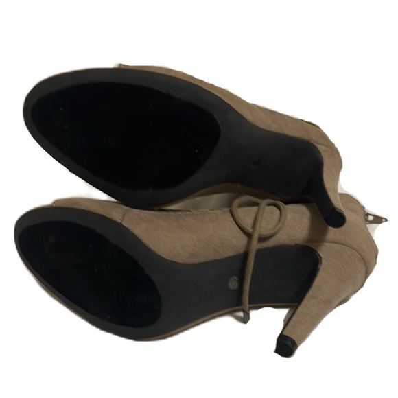 Women’s WORTHINGTON, Cotton Duck Color Beige, Tie Up closure Heels, Size 8.5 - Picture 4 of 5